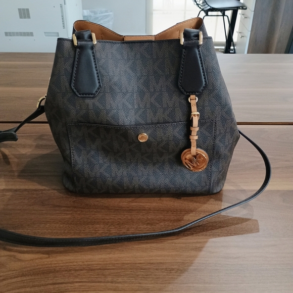 Michael Kors Black and Brown Signature Shoulder Bag - Picture 3 of 10